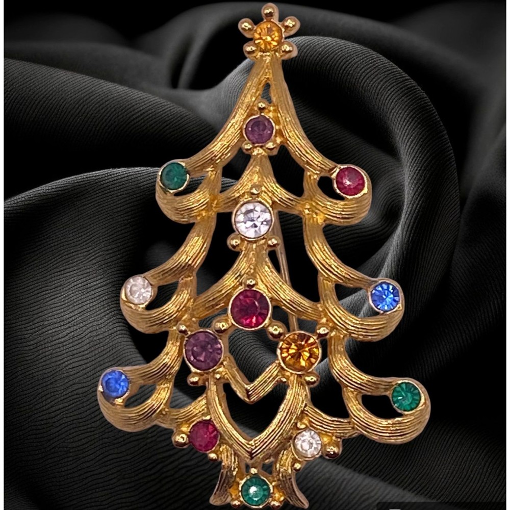 Monet Christmas Tree Pin Brooch Rhinestone Brushed Gold Signed Vintage
